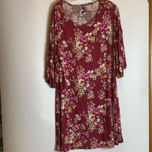 NWT Wilde Red Floral Dress Bell Sleeves L LARGE